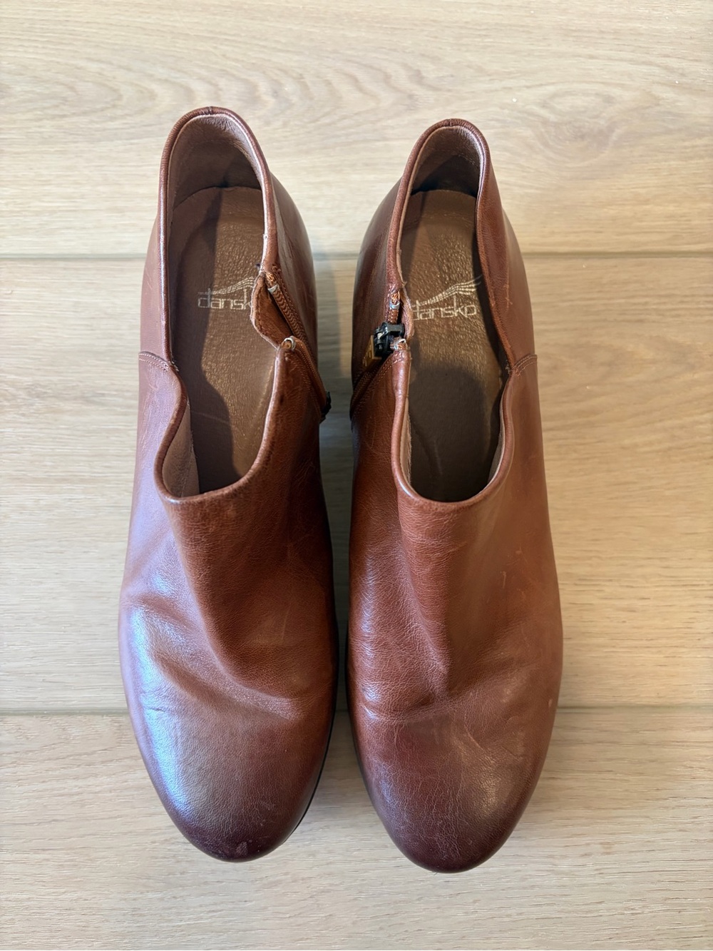 Dansko Raina Chestnut Brown Leather Ankle Booties Euro 42